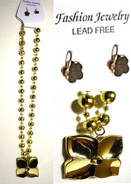 Gold-Tone Chic Flower Pendant Necklace with Matching Earrings Set