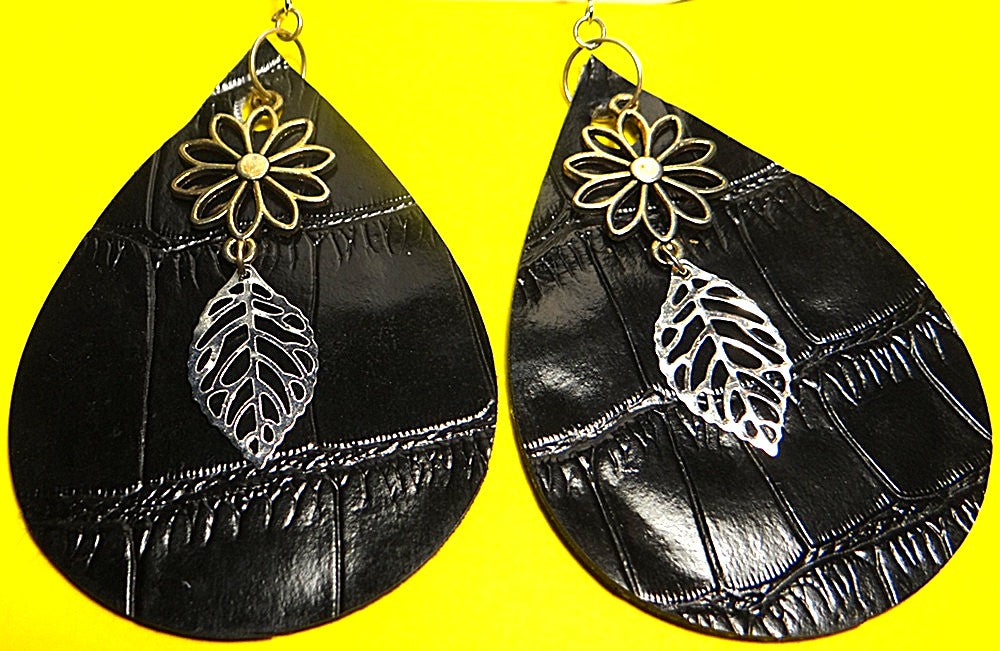 Black Leather Teardrop Earring Set