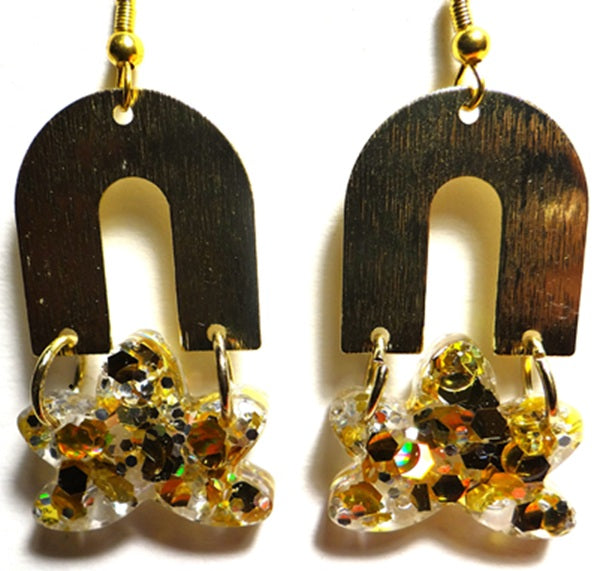 U-Shaped Horseshoe with Star-Shaped Charms Earring Set